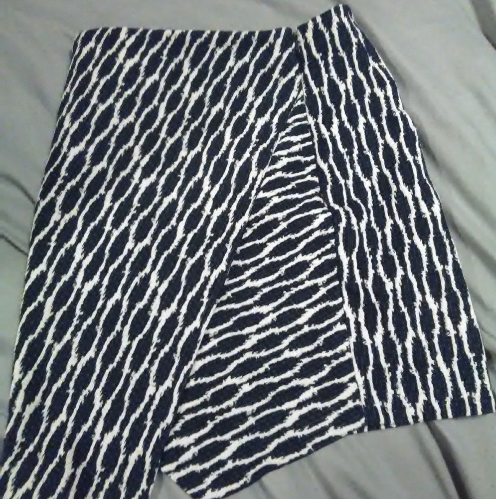 Beautiful skirt 😍 (lOFT)